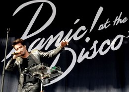 panic-at-the-disco-at-leeds-2015